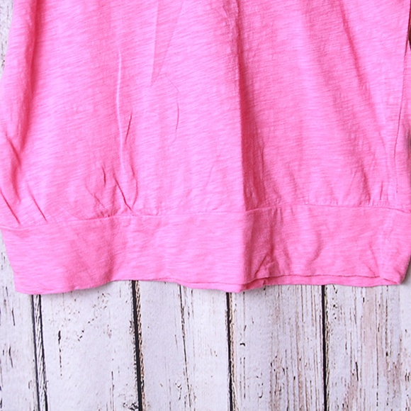 NY&Co V-neck Tee with Slit Sleeve Size L - Picture 5 of 8